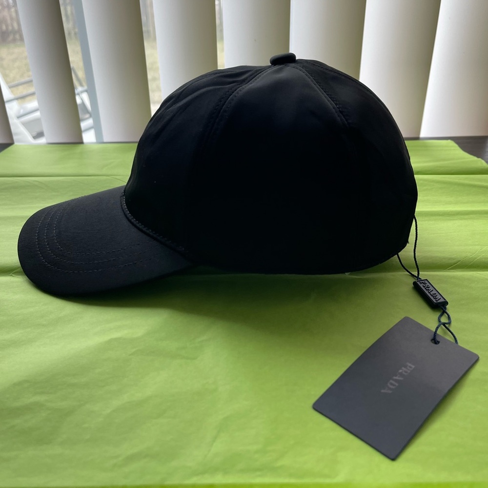 Prada Re Nylon women size M Black Nylon Cap! NWT - Picture 3 of 7